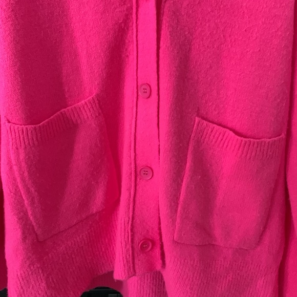 Lyla + Luxe Sweater - Picture 4 of 11